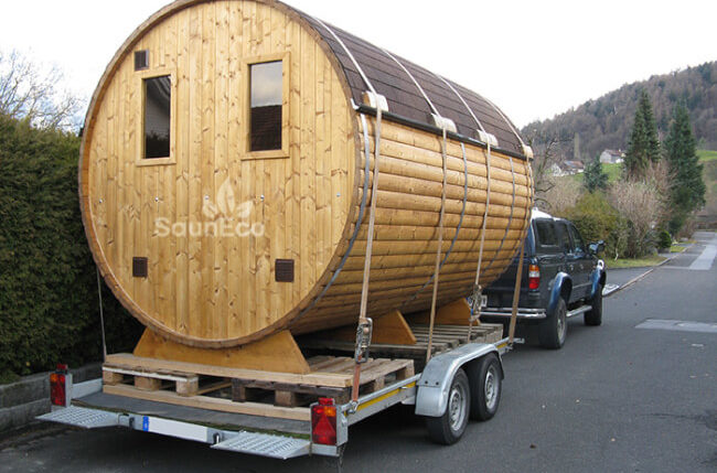 Barrel sauna transport Sauneco