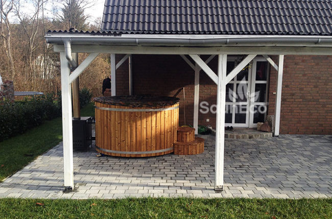 Luxurious hot tub from Sauneco
